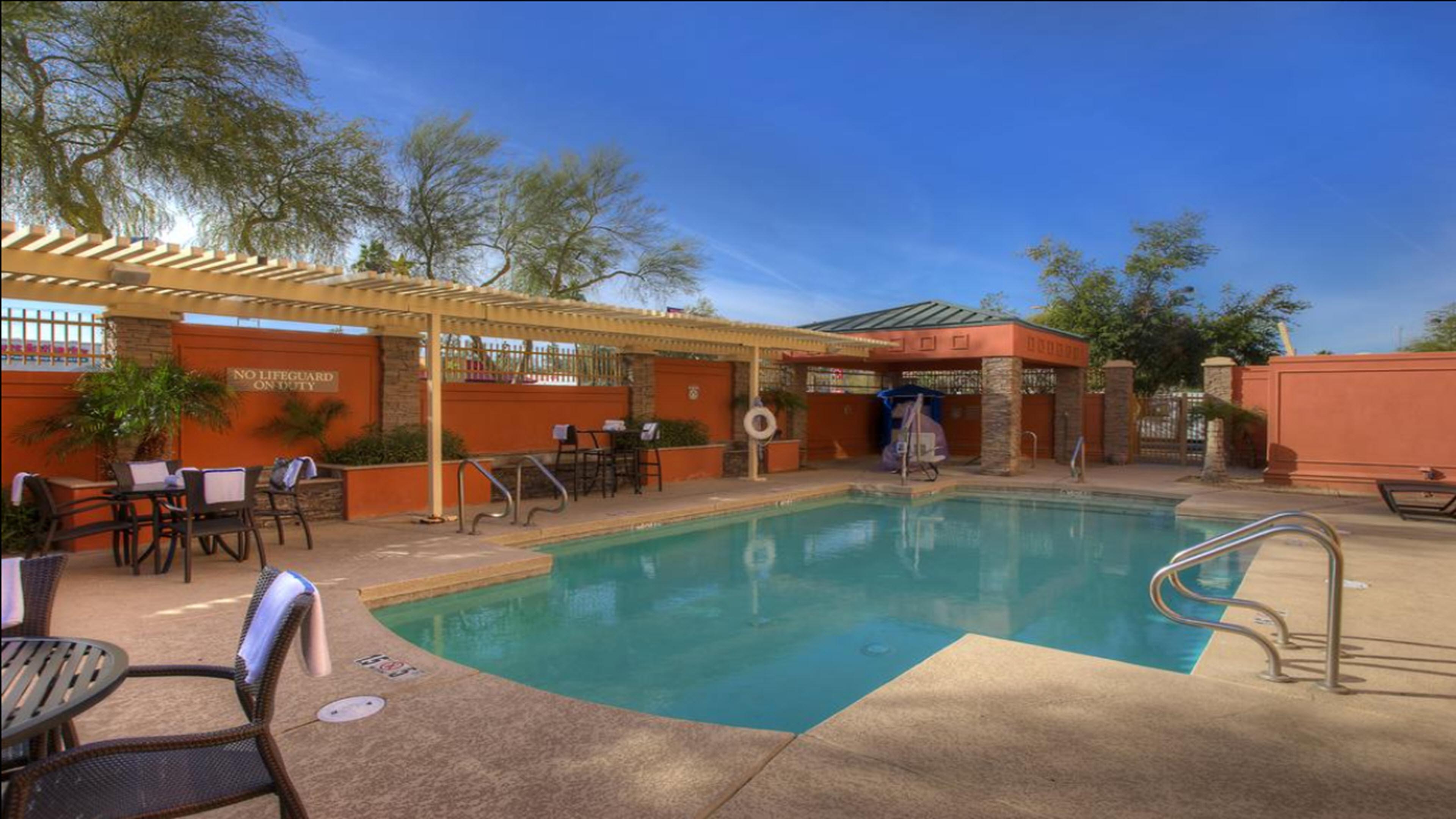 Holiday Inn Express Hotel & Suites Tempe By Ihg Extérieur photo