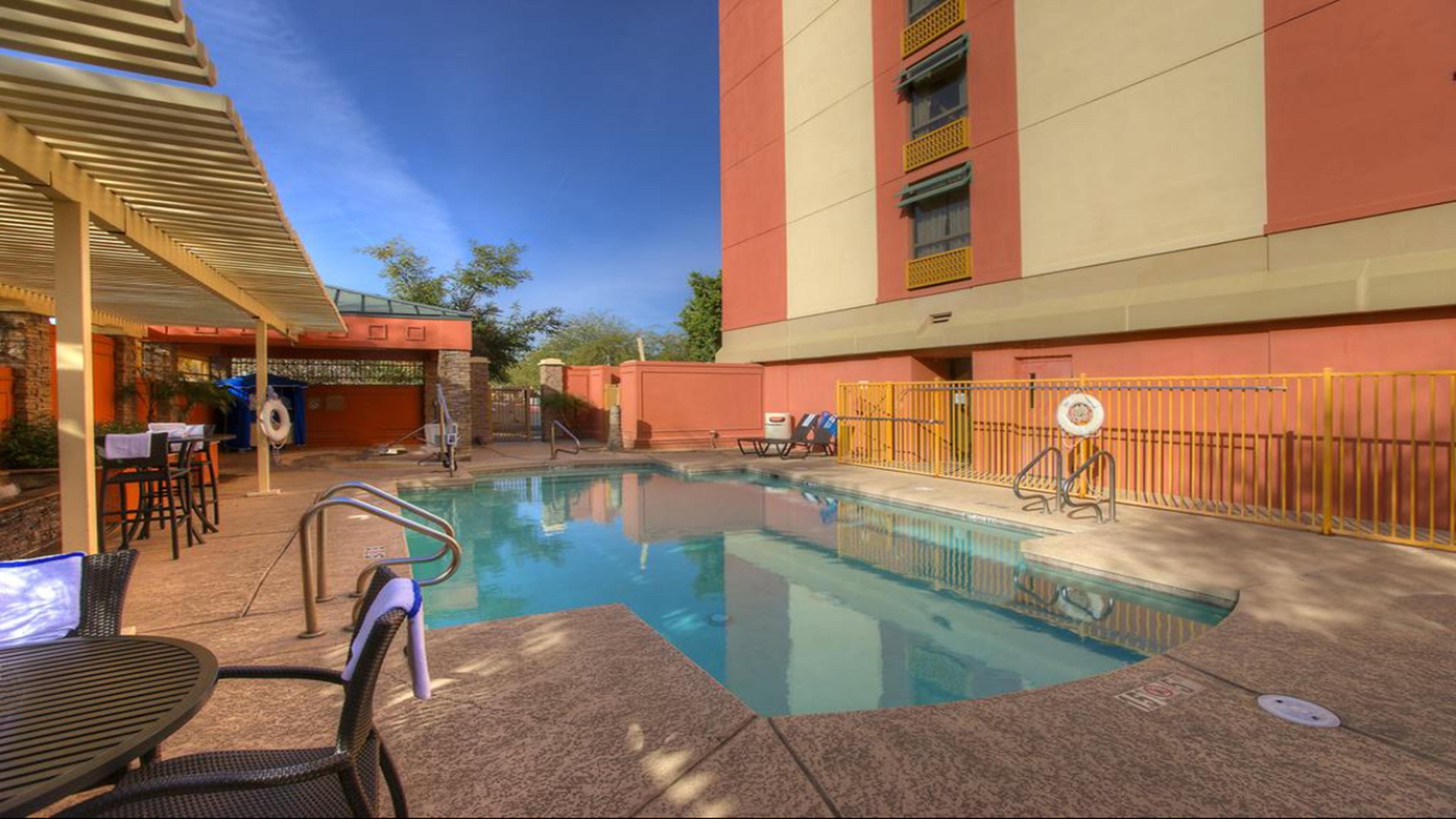 Holiday Inn Express Hotel & Suites Tempe By Ihg Extérieur photo