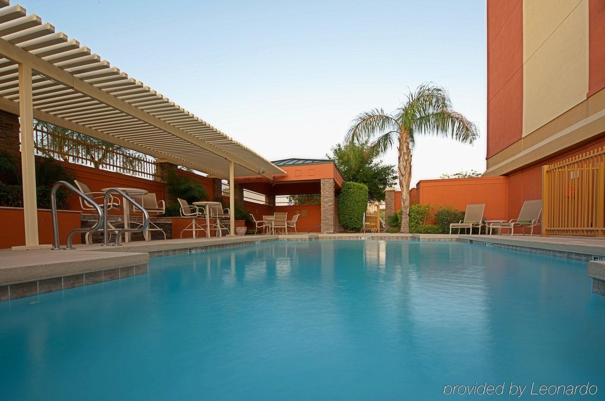 Holiday Inn Express Hotel & Suites Tempe By Ihg Extérieur photo